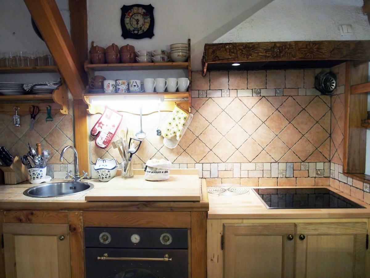 Ernestova Hisa Apartment Lokve